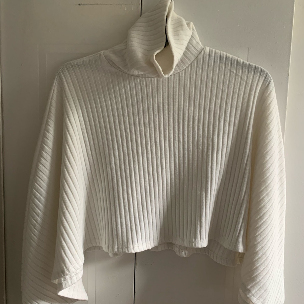 Forever 21 white turtle neck poncho